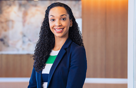 Photo of Kelly Maxwell