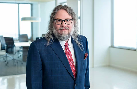 Photo of Gabriel Holloway